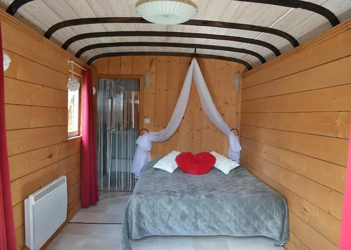 招待所 Courfleurie Reception Bousse (Sarthe)